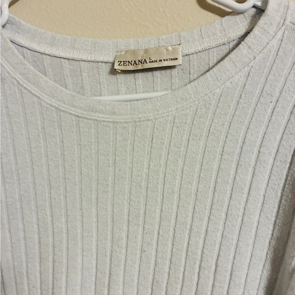 Zenana brand  Ribbed Light white  Long Sleeve Top women’s large